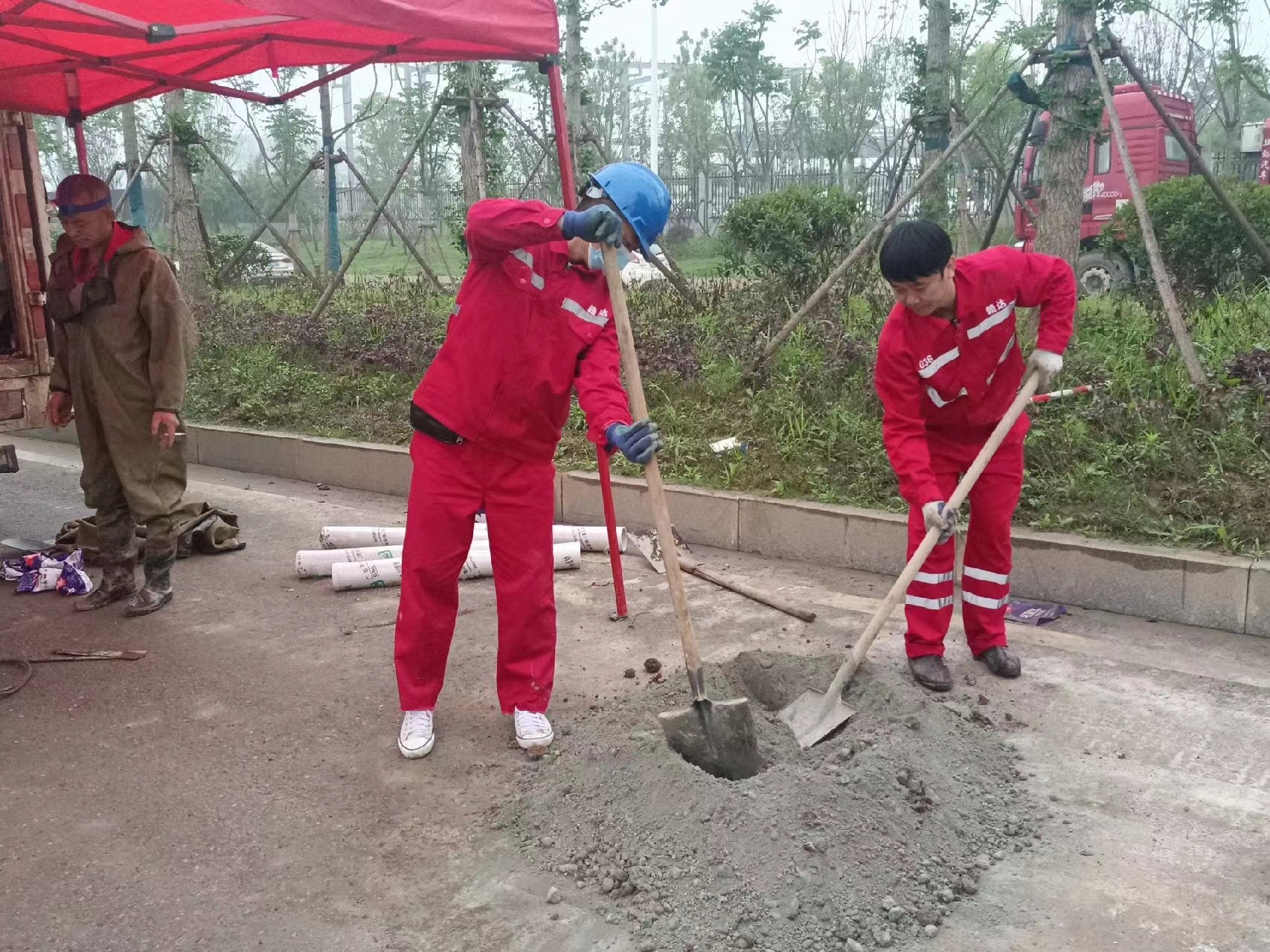 汉台管道疏通哪家好】及时进行市政管道清淤